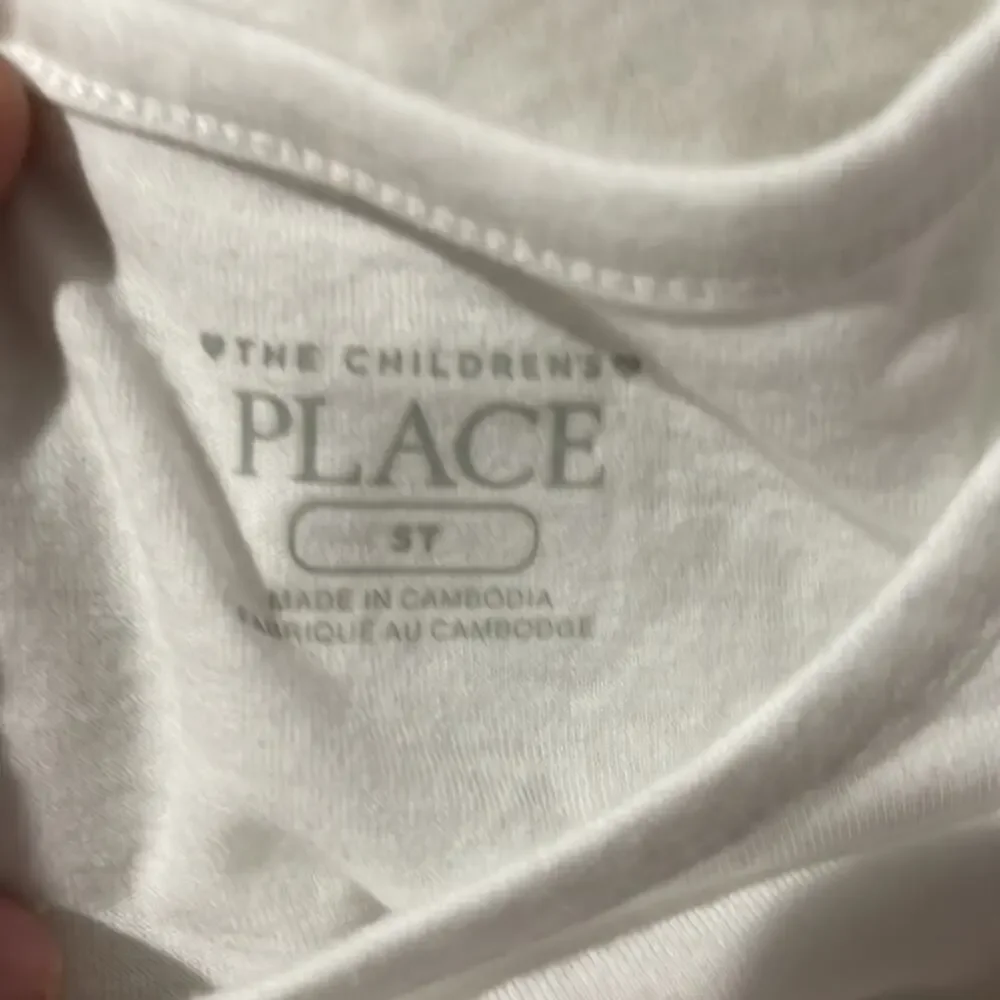 Childrens place 5t white hi low Halloween graphic t daddy’s under my spell nwt